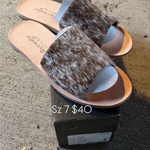 Cowhide Brown Slides